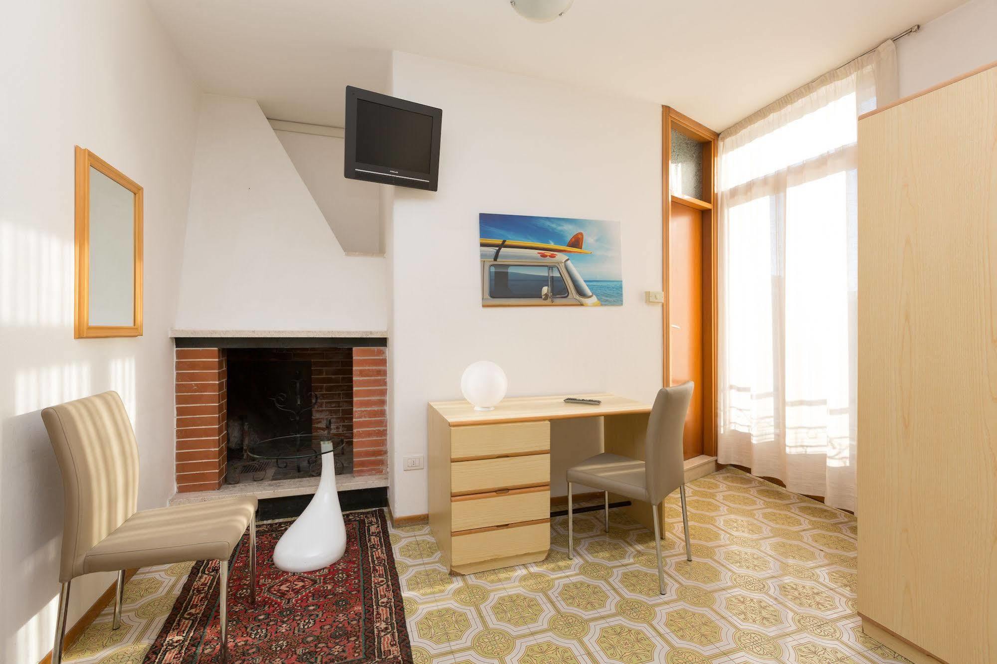 Casa Nataly Panzió Torbole Sul Garda Kültér fotó
